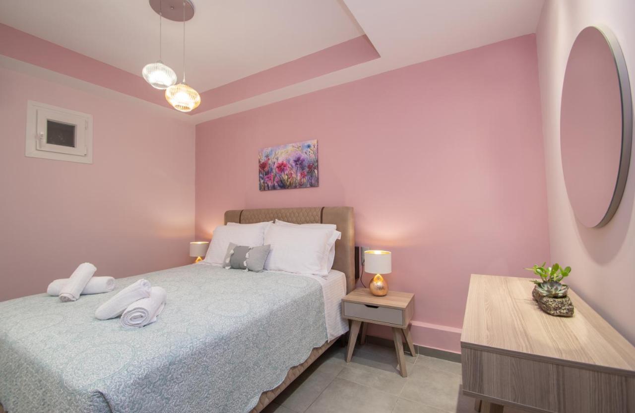 Hypatia Apartment *